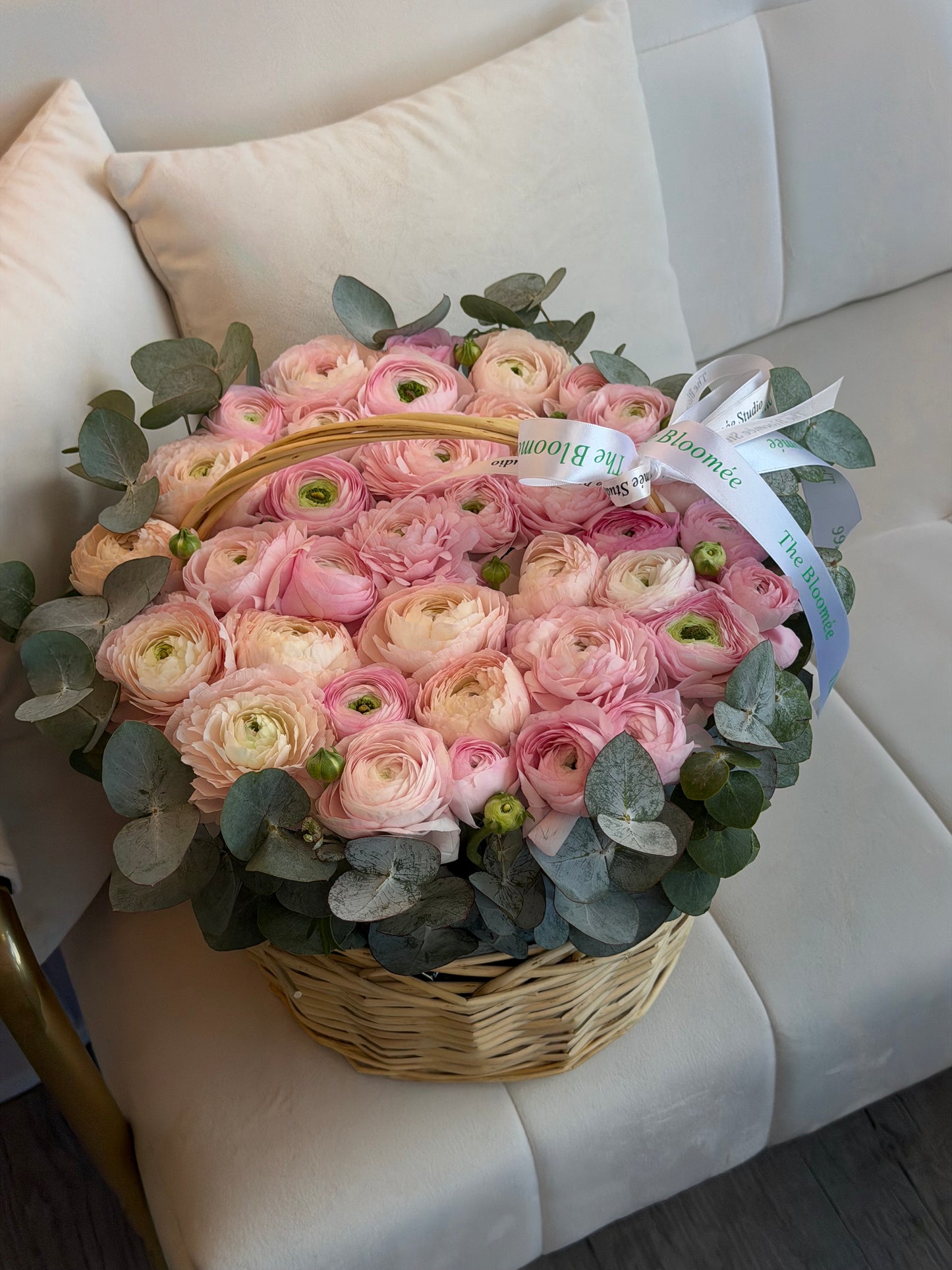 Rununculus basket