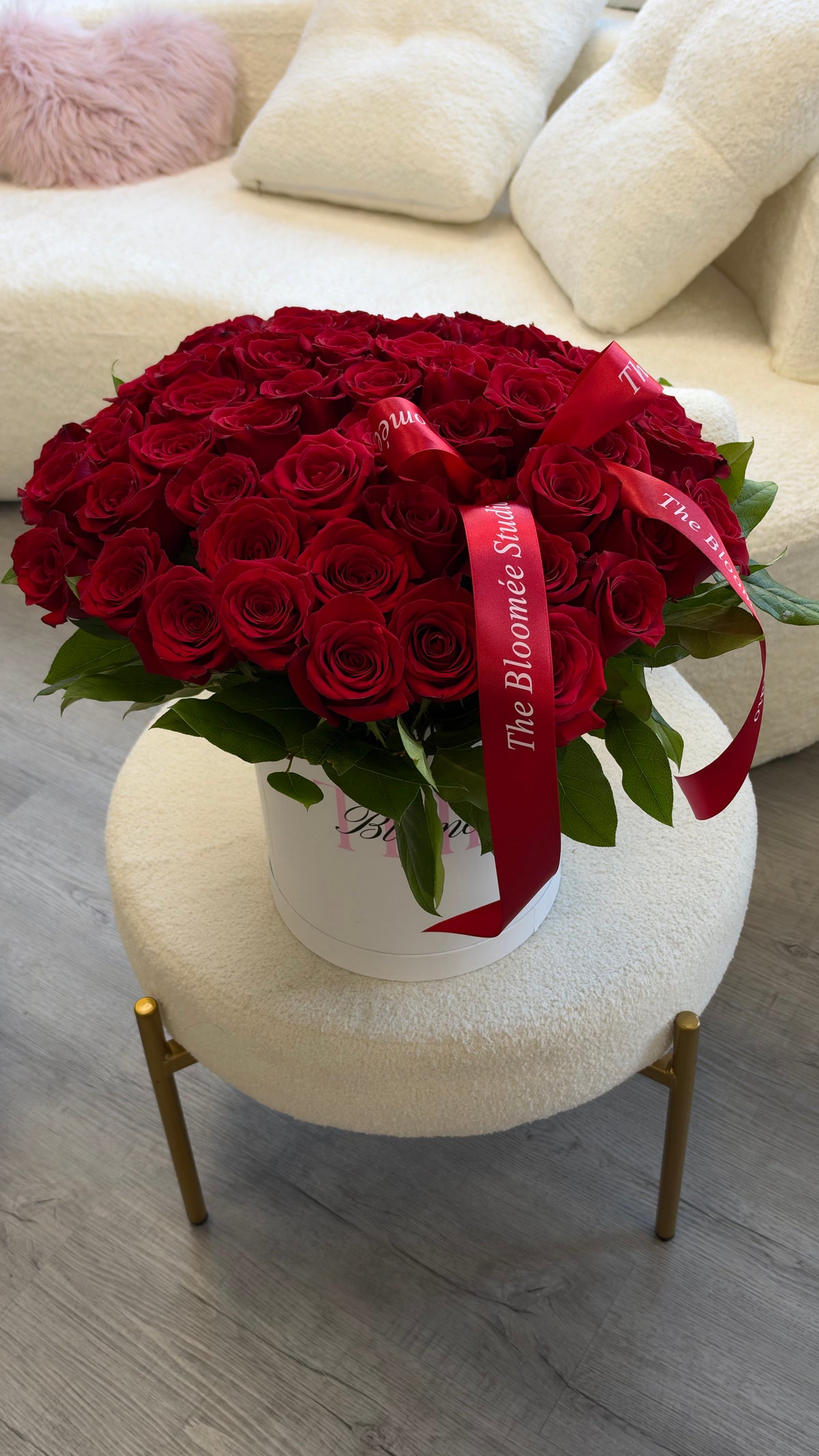 Red roses box