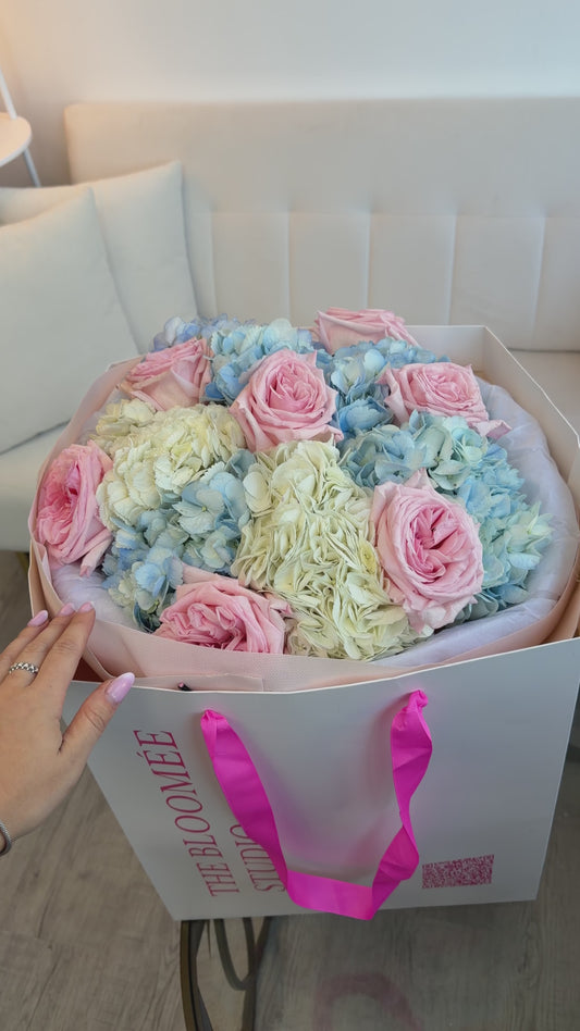 Ohara roses and hydrangeas mix
